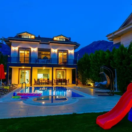 Blue - 4 Bedroom In Hisarönü *