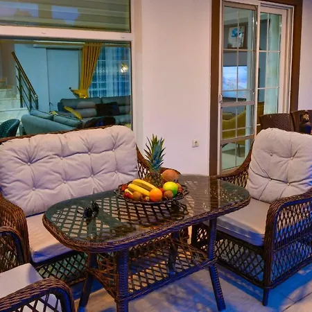 Villa Blue - 4 Bedroom In Hisarönü *