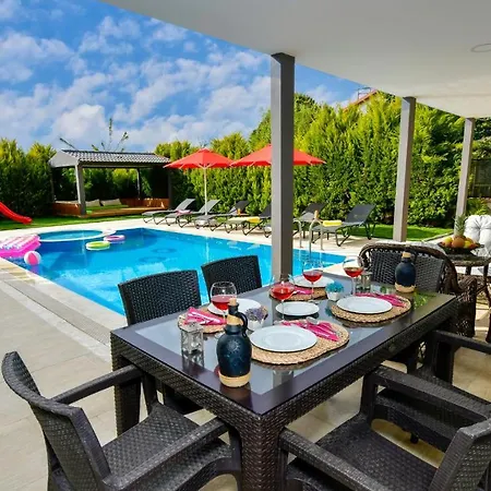 Blue - 4 Bedroom In Hisarönü Öludeniz