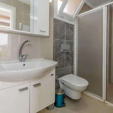 Blue - 4 Bedroom In Hisaroenue Олудениз