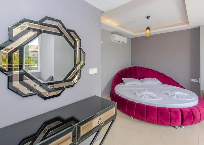 Blue - 4 Bedroom In Hisaroenue *