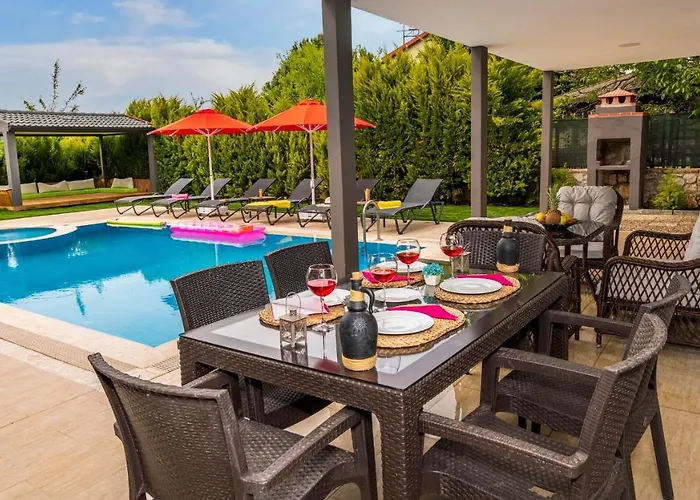Blue - 4 Bedroom In Hisaroenue Villa Ölüdeniz