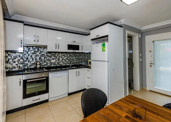 Blue - 4 Bedroom In Hisaroenue Βίλα *