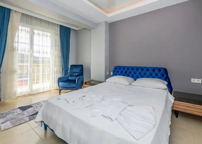 Βίλα Blue - 4 Bedroom In Hisaroenue Ολουντενίζ