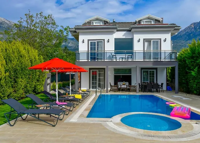 Blue - 4 Bedroom In Hisaroenue Βίλα Ολουντενίζ