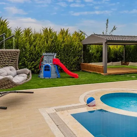 Villa Blue - 4 Bedroom In Hisarönü